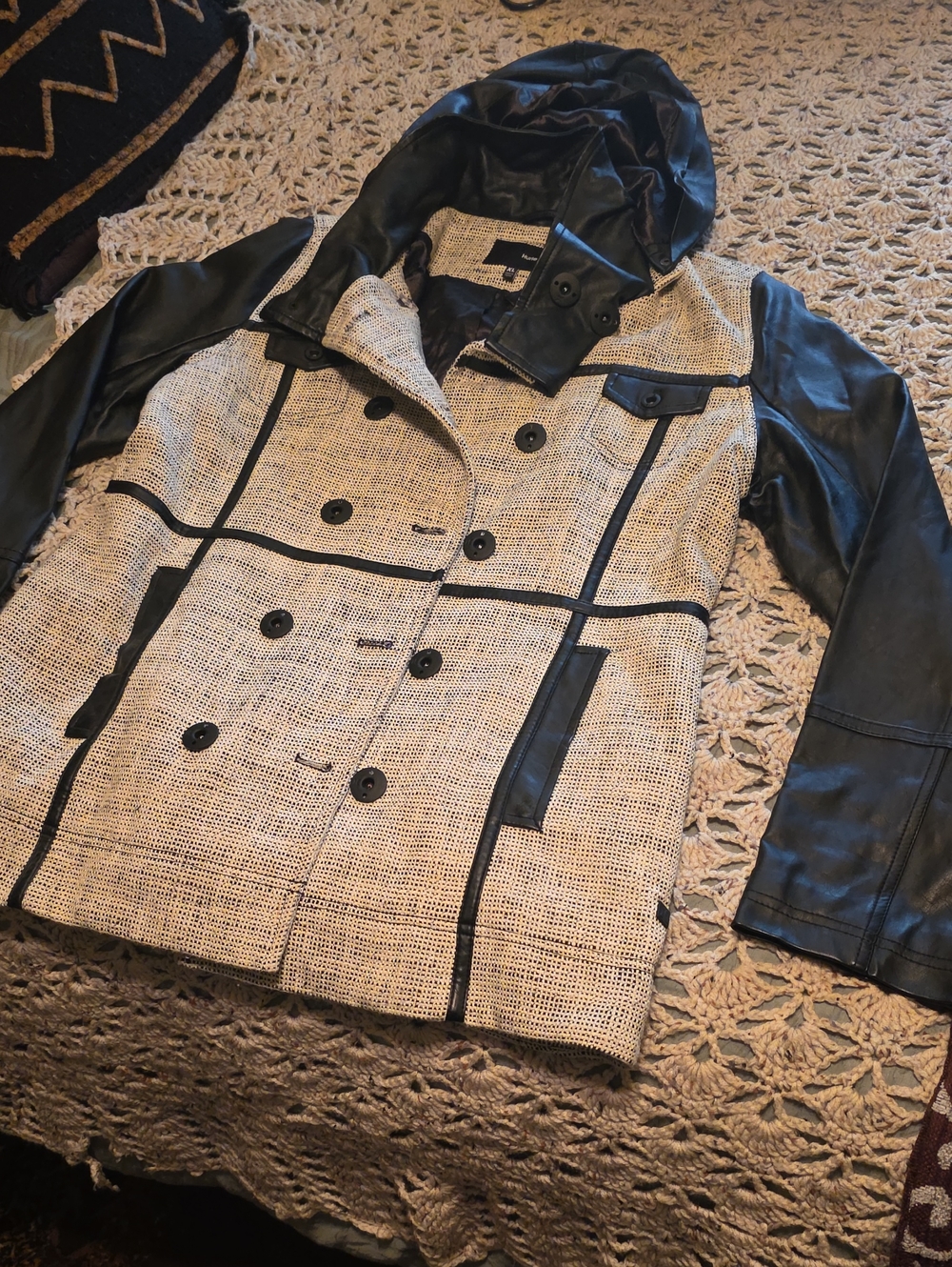 Hurley Black Jacket with Man Made Leather Like Woven Cream coat w/ Lining